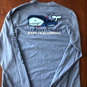 Vineyard Vines Halloween Gray w Vampire Whale